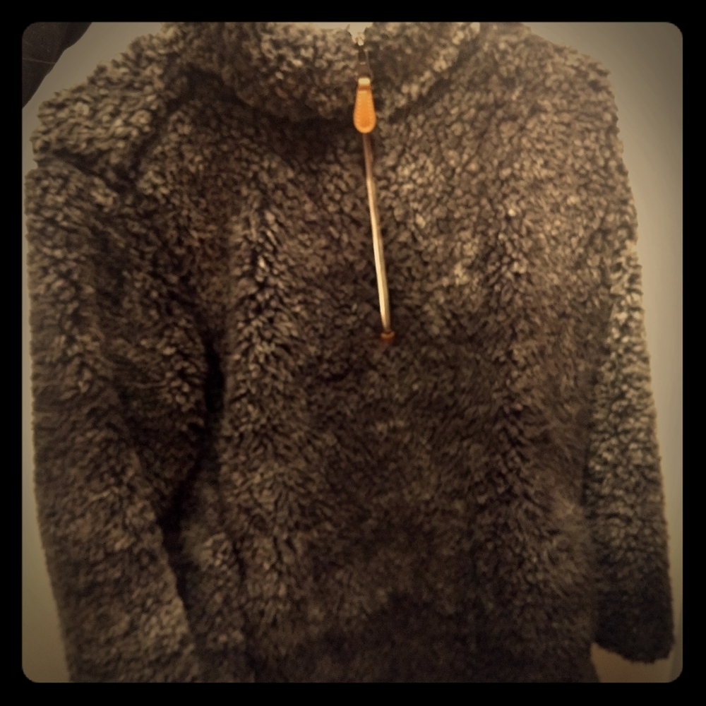Fuzzy quarter zip